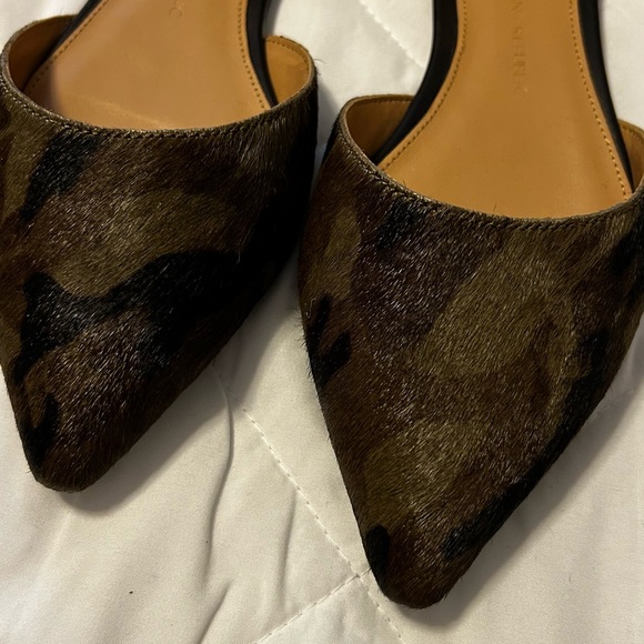 Banana Republic D’Orsay Camo Print Flats - Picture 3 of 5